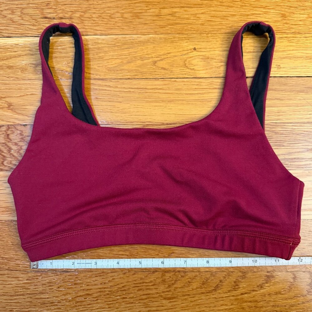 FLEO Sports Bra in Red - Size Small - Picture 2 of 5